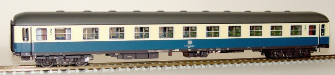 Passenger car type Bcm 243 2nd class<br /><a href='images/pictures/LS_Models/46075.jpg' target='_blank'>Full size image</a>